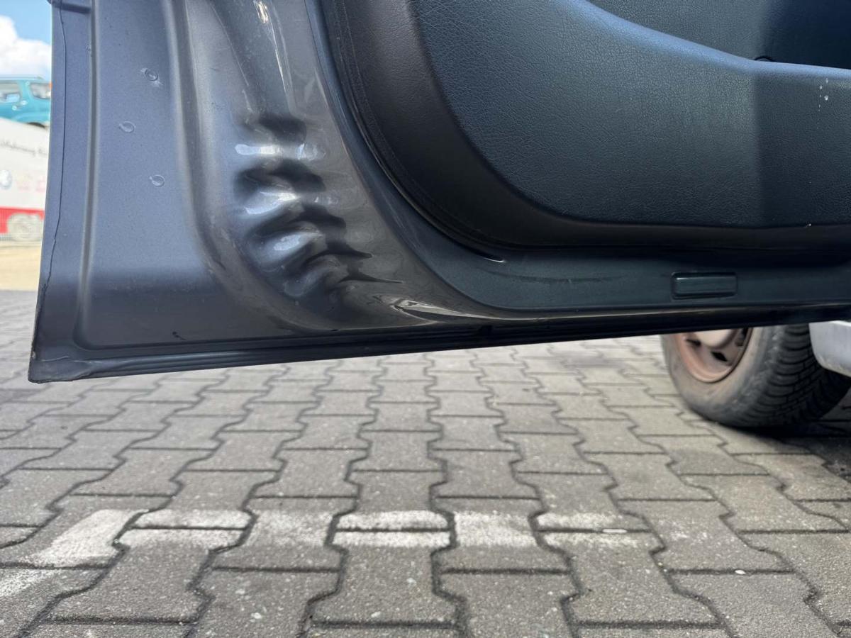 Peugeot 207 original T&uuml;r vorn links KTH Thorium Grau 5-T&uuml;rer Rohbau Bj.2010